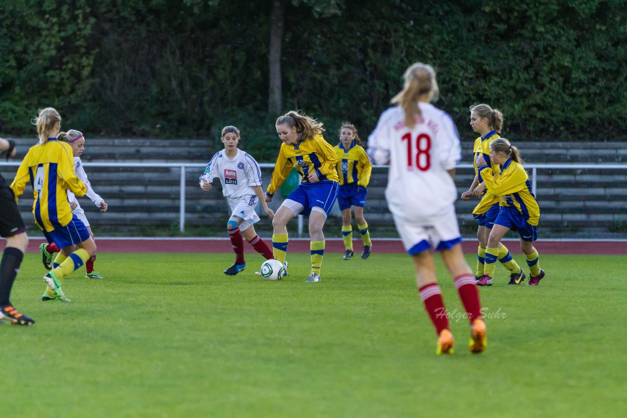 Bild 51 - B-Juniorinnen SV Henstedt-Ulzburg - Holstein Kiel : Ergebnis: 0:12